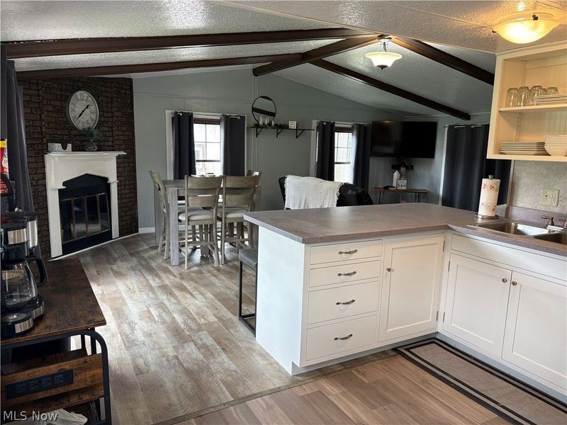 2276 Lodge Road SW, Sherrodsville, OH 44675 Photo 3