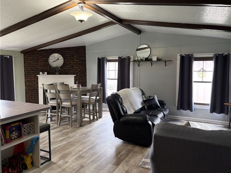 2276 Lodge Road SW, Sherrodsville, OH 44675 Photo 9