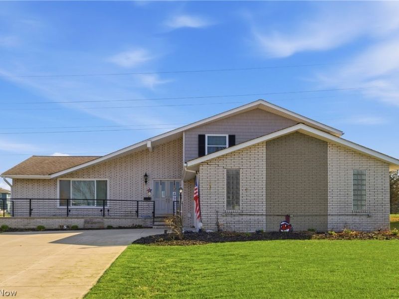 13901 Bennington Boulevard, Middleburg Heights, OH 44130 Photo 2