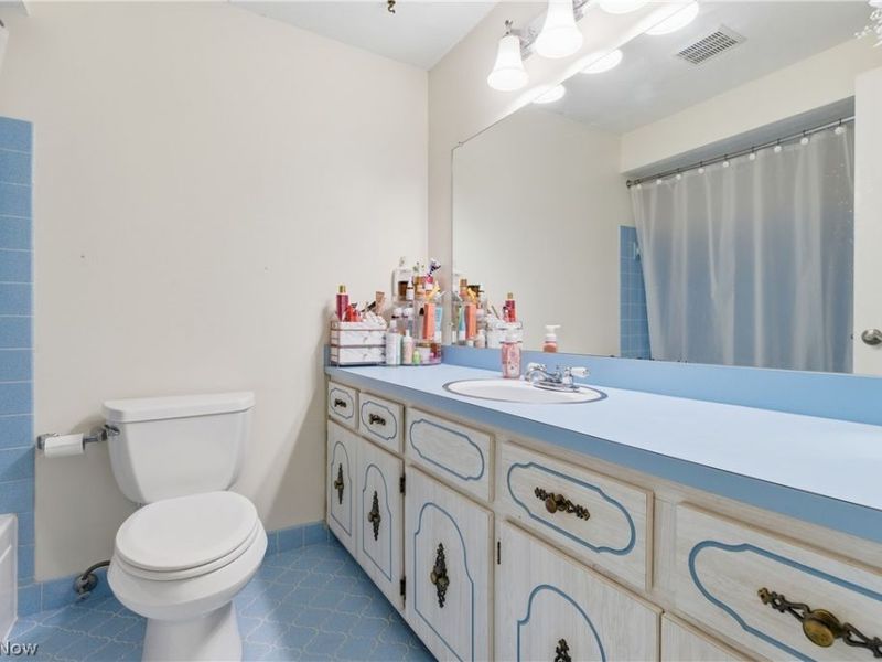 13901 Bennington Boulevard, Middleburg Heights, OH 44130 Photo 31