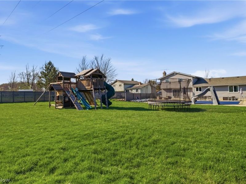 13901 Bennington Boulevard, Middleburg Heights, OH 44130 Photo 39