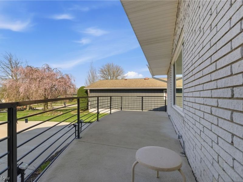 13901 Bennington Boulevard, Middleburg Heights, OH 44130 Photo 4