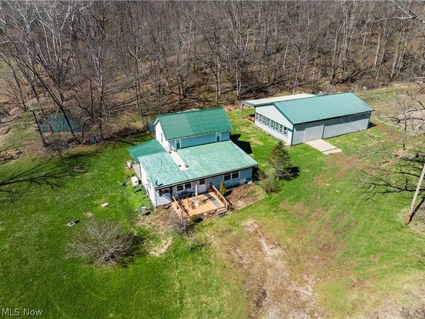 2255 Township Road 34 , Killbuck, OH 44637