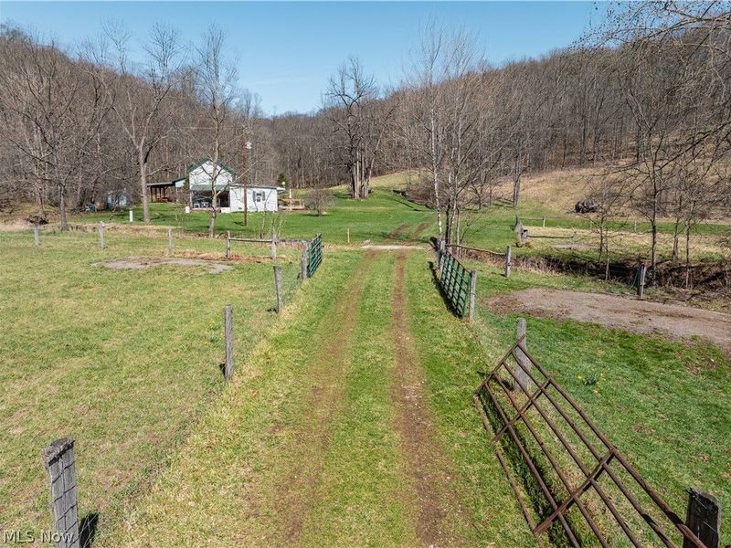 Township Road 34, Killbuck, OH 44637 Photo 9