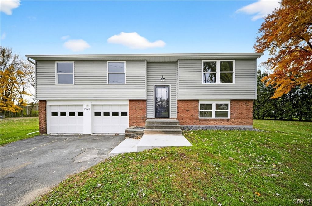 7923 Appleton Road, Cicero, NY 13039 Main Photo