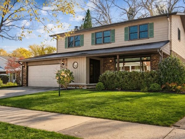 9 E Lillian Avenue, Arlington Heights, IL 60004