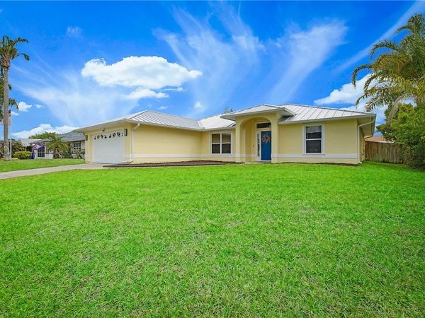 432 Biscayne Lane, Sebastian, FL 32958