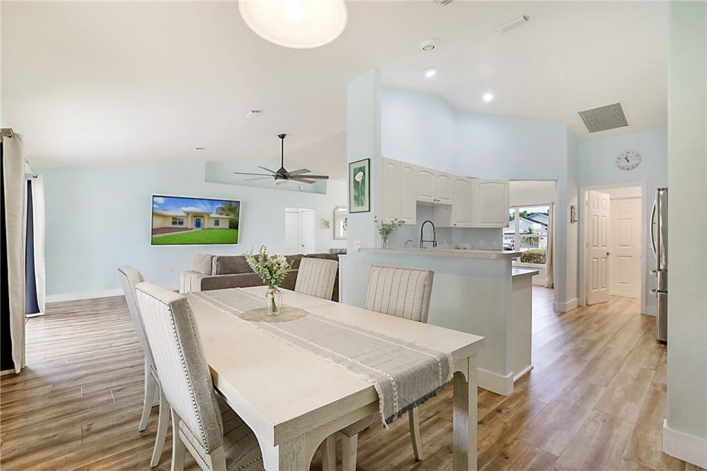 432 Biscayne Lane, Sebastian, FL 32958 Photo