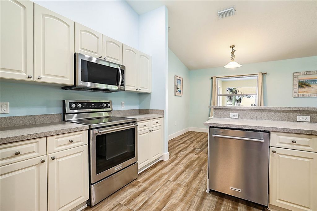 432 Biscayne Lane, Sebastian, FL 32958 Photo