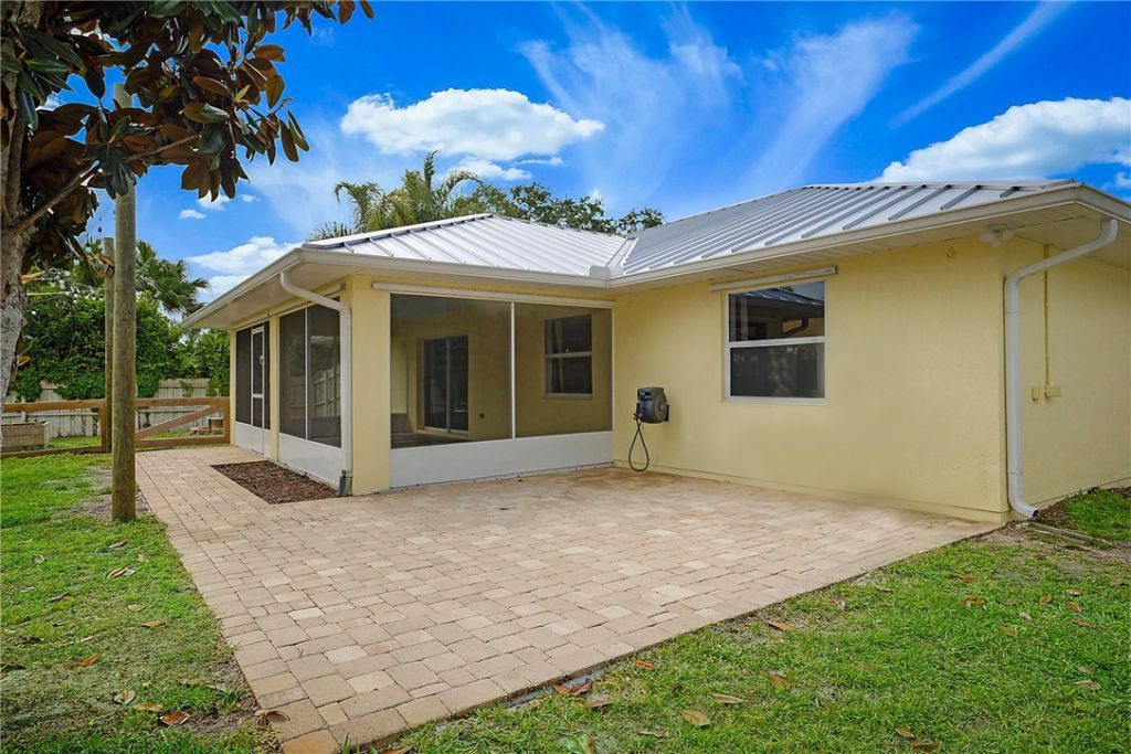 432 Biscayne Lane, Sebastian, FL 32958 Photo