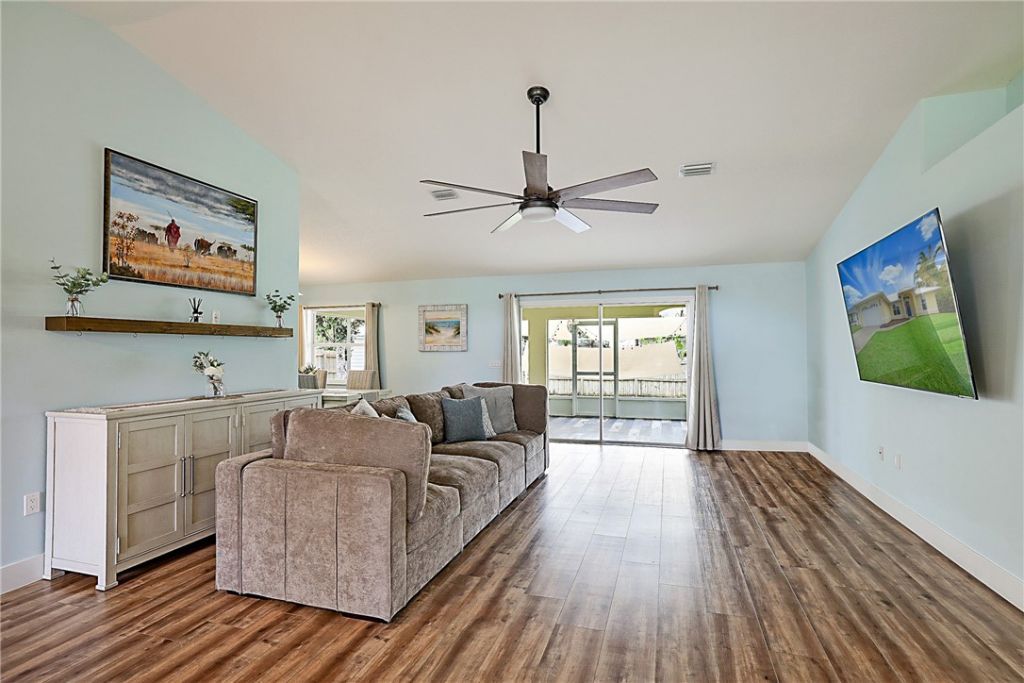 432 Biscayne Lane, Sebastian, FL 32958 Photo