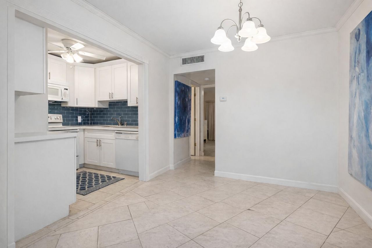 205 Main Boulevard, Unit 2b, Boynton Beach, FL 33435 Photo