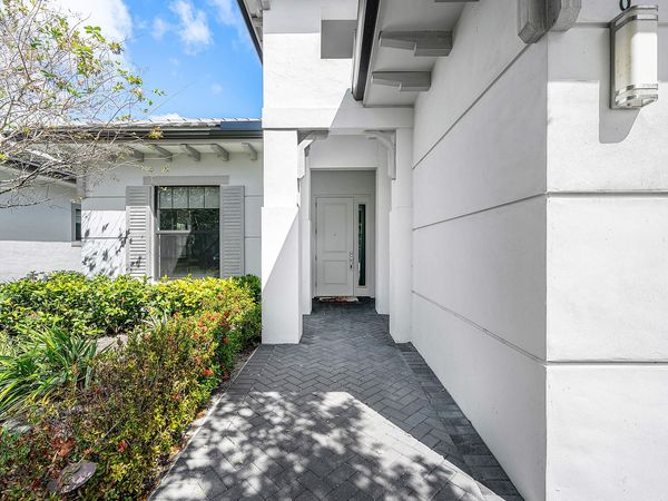 3069 Safflower Circle, West Palm Beach, FL 33401