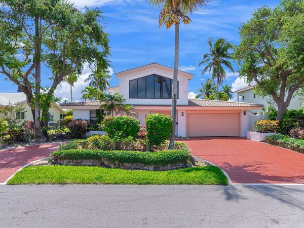 2858 NE 33rd St, Lighthouse Point, FL 33064