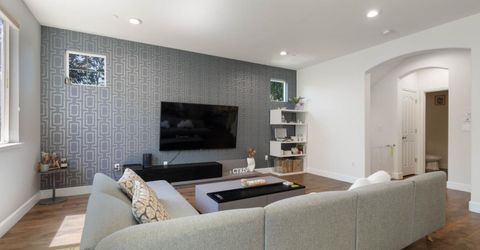 7071 N Mariposa Ct, Dublin, CA 94568 Photo