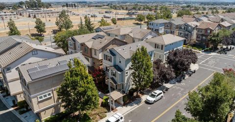 7071 N Mariposa Ct, Dublin, CA 94568 Photo