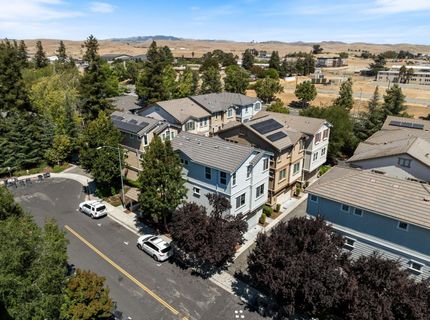 7071 N Mariposa Ct, Dublin, CA 94568 Photo