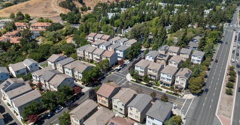 7071 N Mariposa Ct, Dublin, CA 94568 Photo