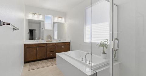 2949 Grassy Bank Ave, Sacramento, CA 95833 Photo