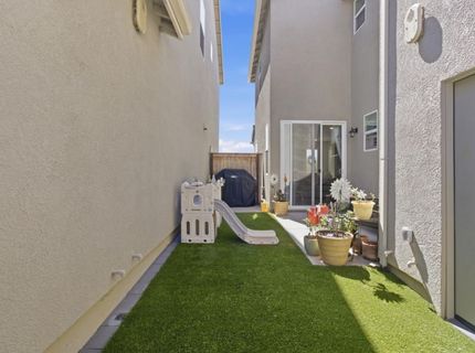 2949 Grassy Bank Ave, Sacramento, CA 95833 Photo