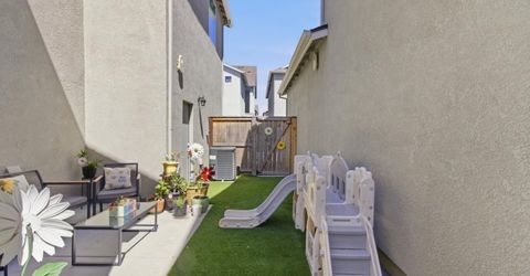 2949 Grassy Bank Ave, Sacramento, CA 95833 Photo