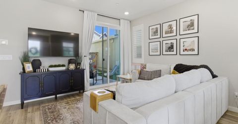 2949 Grassy Bank Ave, Sacramento, CA 95833 Photo