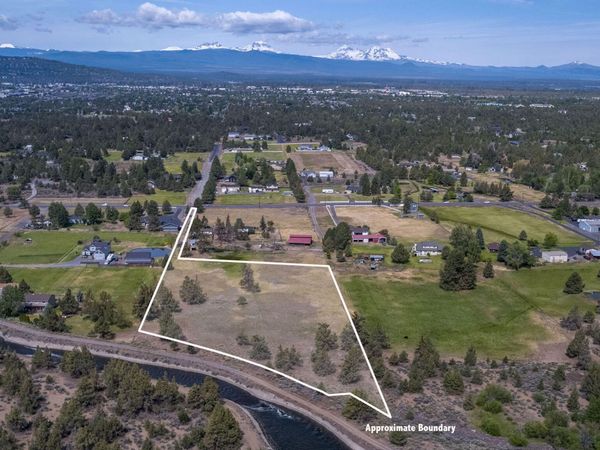 63320 Deschutes Market Road, Bend, OR 97701