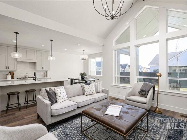 858 E Escalation St, Meridian, ID 83642