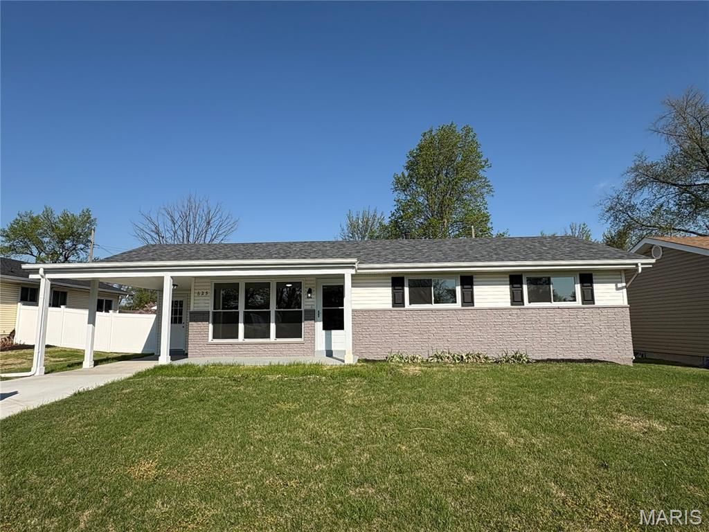 625 Paul Avenue, Florissant, MO 63031 Main Photo