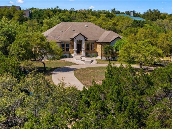 10621 W Cave LOOP, Dripping Springs, TX 78620