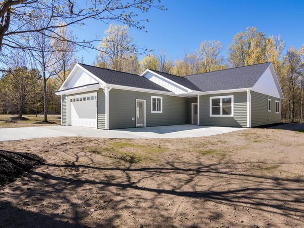 6533 Jeffrey Place, Grawn, MI 49637