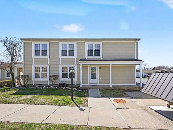 22842 Renford Street, Novi, MI 48375