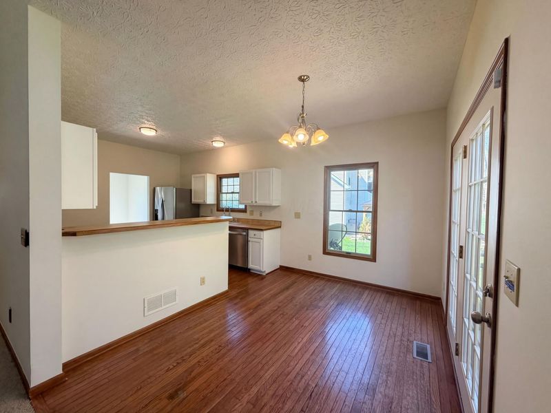 352 Highbanks Valley Court, Newark, OH 43055 Photo 14