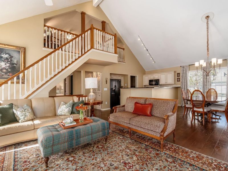 6531 Upper Lake Circle, Westerville, OH 43082 Photo 4