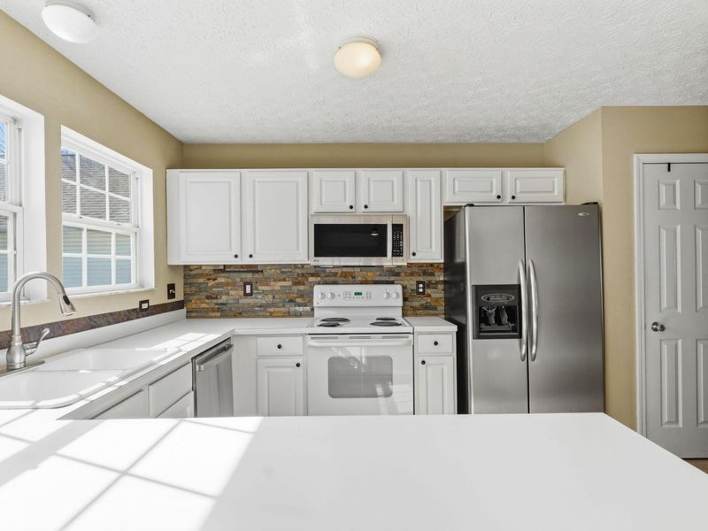 2424 Delowe Street, Grove City, OH 43123 Photo 27