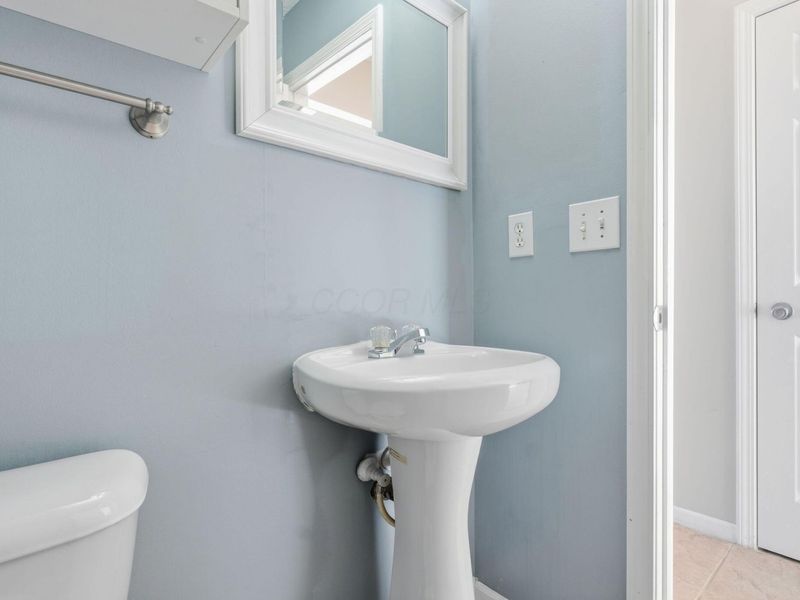 2424 Delowe Street, Grove City, OH 43123 Photo 30