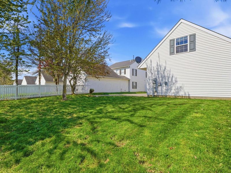 2424 Delowe Street, Grove City, OH 43123 Photo 7