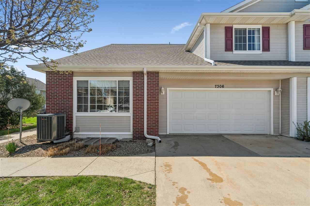 7306 Walden Rd Ne, Cedar Rapids, IA 52402 Main Photo