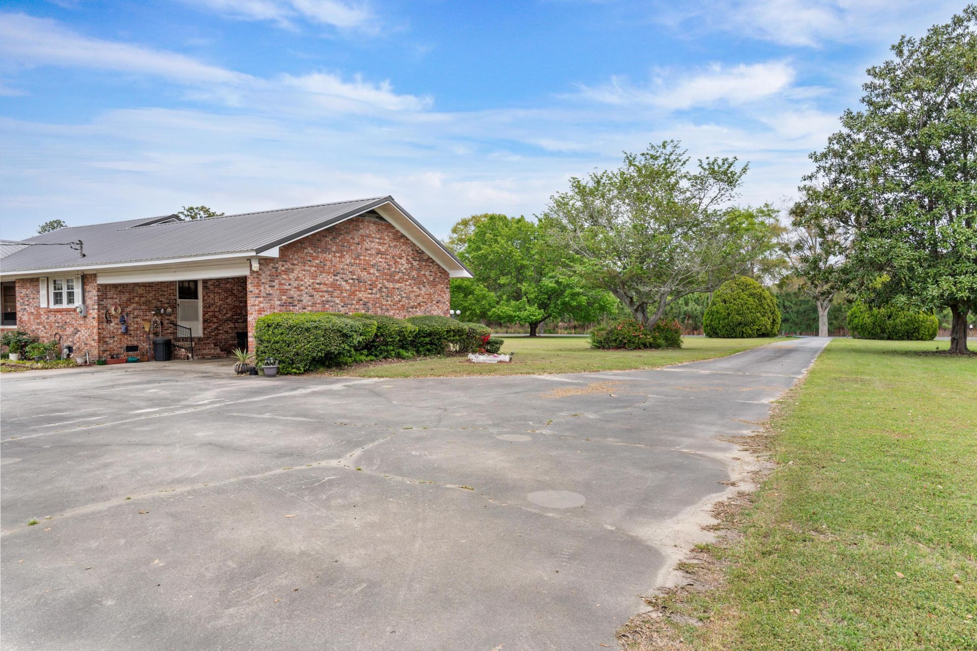 336 Farmstead Lane Photo 4