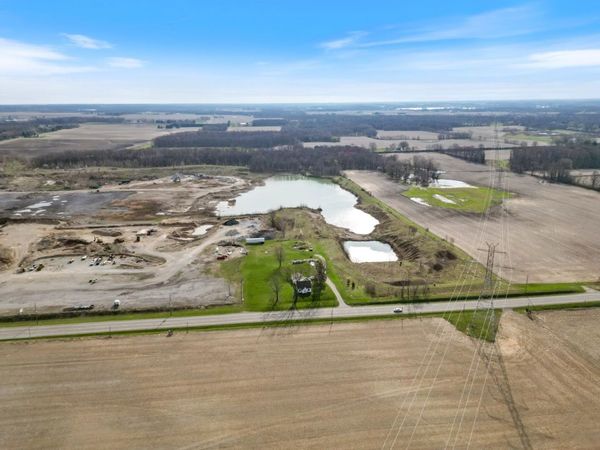 5290 N State Road 15 Road, Warsaw, IN 46582