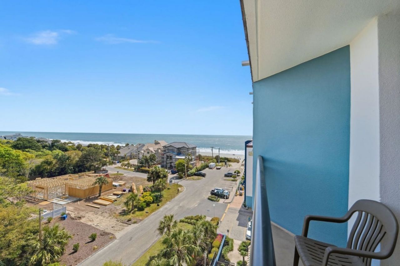 201 77th Ave. N Photo 5