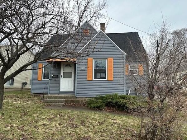 34 36th Street SW, Grand Rapids, MI 49548