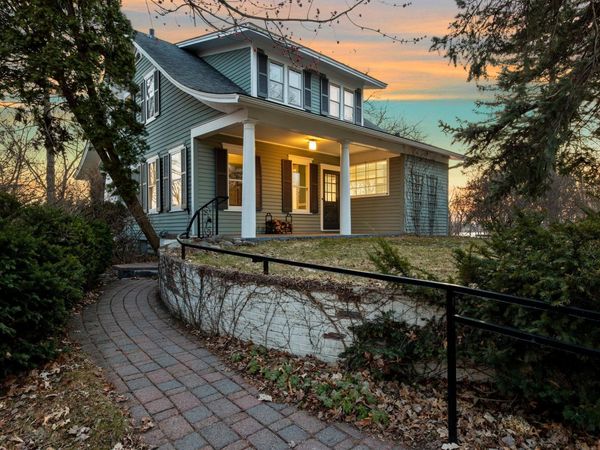 810 River Lane, Anoka, MN 55303