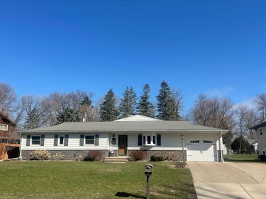 207 E Hollett Street, Tracy, MN 56175