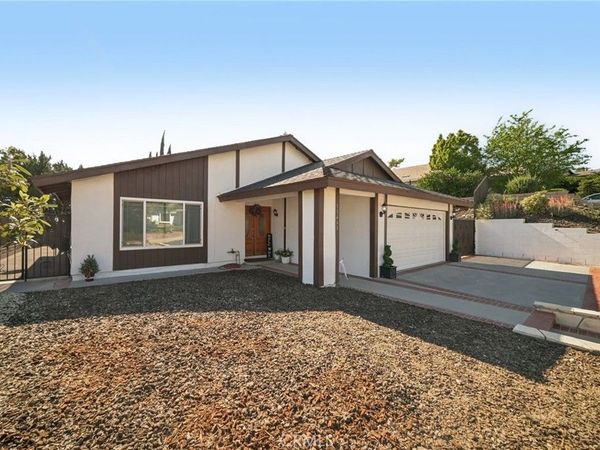 11461 Amigo Avenue, Porter Ranch, CA 91326