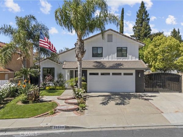 25523 Norfork Place, Saugus, CA 91350