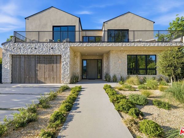 16643 Addison Street, Encino, CA 91436