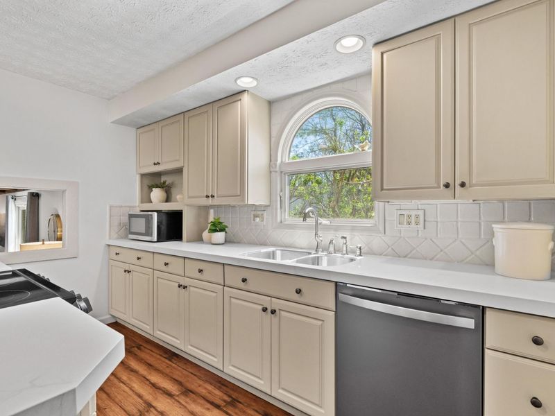 2387 Sonnington Drive, Dublin, OH 43016 Photo 18