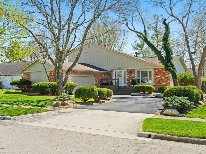 2387 Sonnington Drive, Dublin, OH 43016 Photo 3