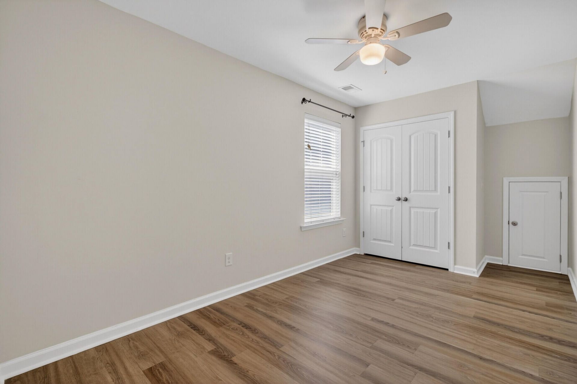 3121 Mulan Lane Photo 32